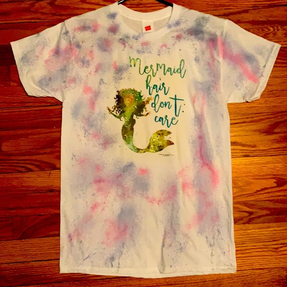 Tops - 🚨2 FOR $10‼️🧜‍♀️”Mermaid hair don’t care” Decal